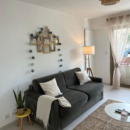 Spacieux Studio A Golfe Juan 2 Minutes Des Plages Vallauris Exterior foto